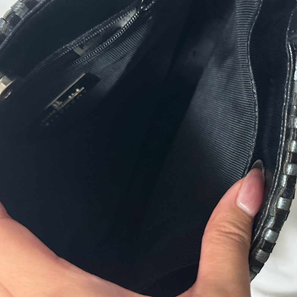 Elegant Black Givenchy Patterned Women's Bag/ crossbody - Picture 6 of 7